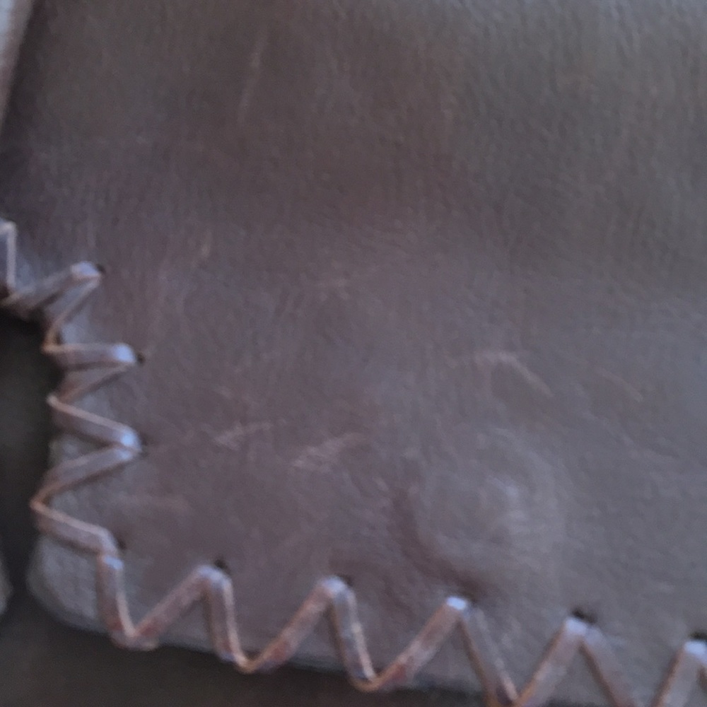 Tano Satchel - Picture 2 of 9